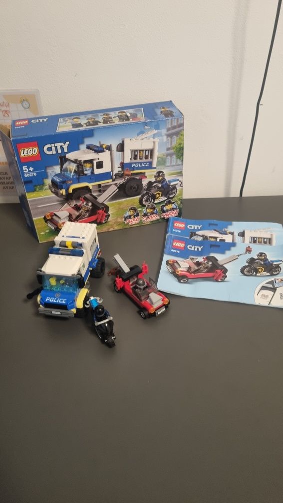 Lego city 60276        .