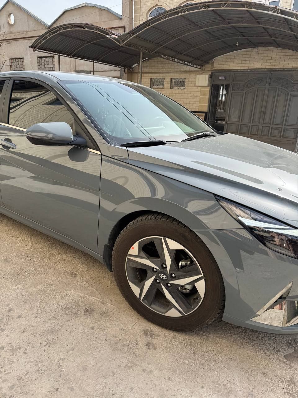 Hyundai Elantra 6 pozitsiya