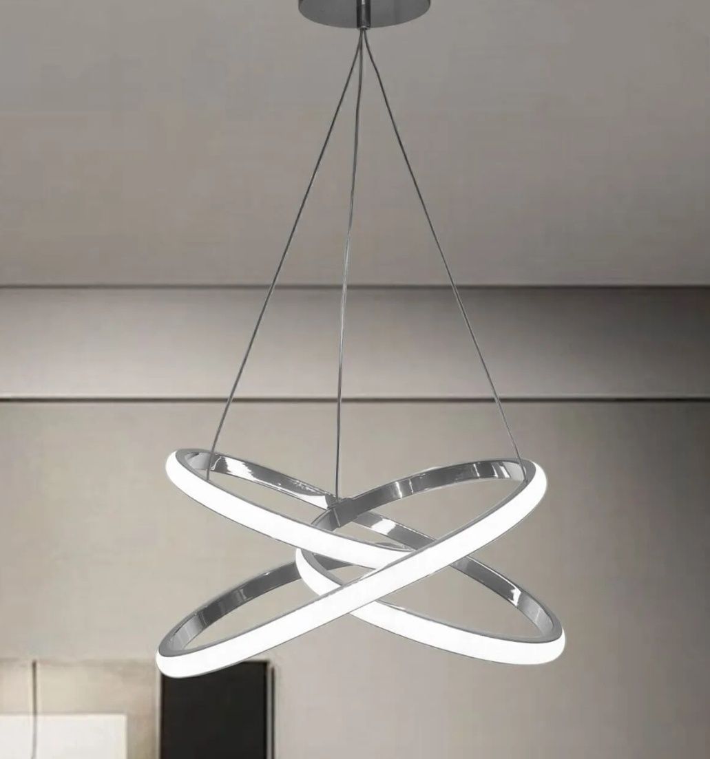 Луксозен модерен LED полилей