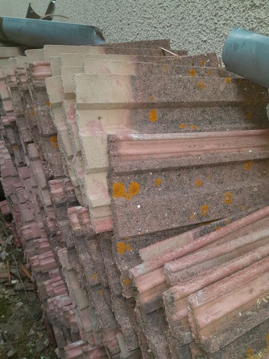 Vând Țigle ( Ciripuri ) din Ciment. 1100 buc.