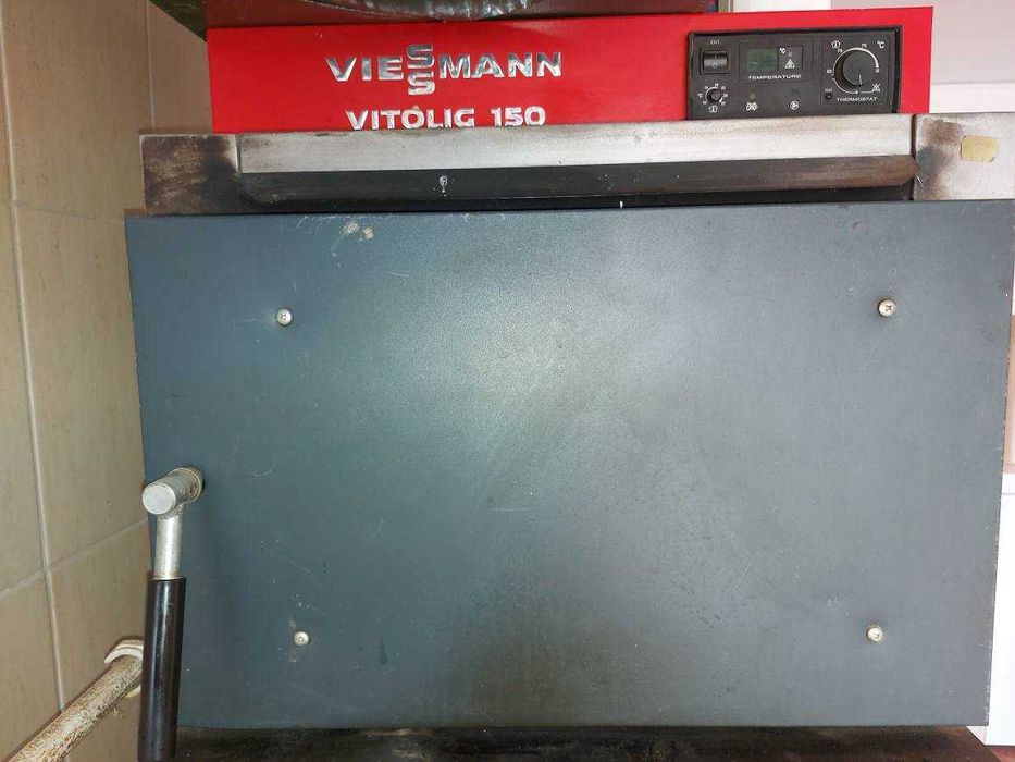 Vând centrala/cazan pe lemne Viessman Vitolig 150