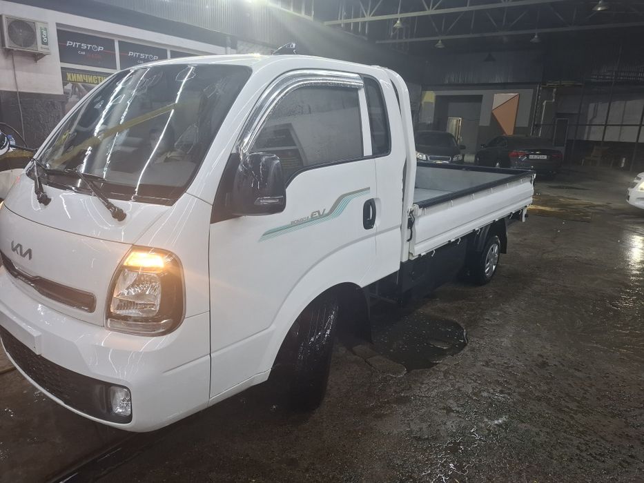 KIA BONGA Пробег: 31 000 кмr ev 2023 .10oy