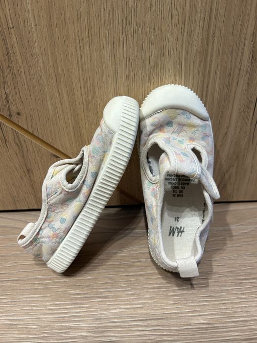 Обувчици от плат H&M - номер 24