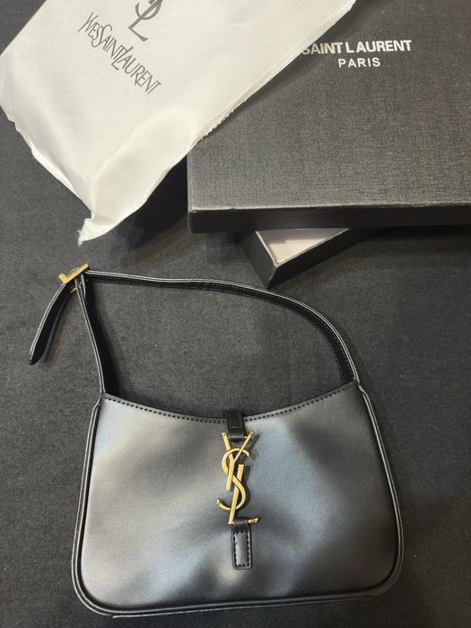 Черна чанта Saint Laurent