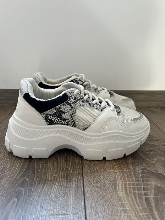 Маратонки 38 номер