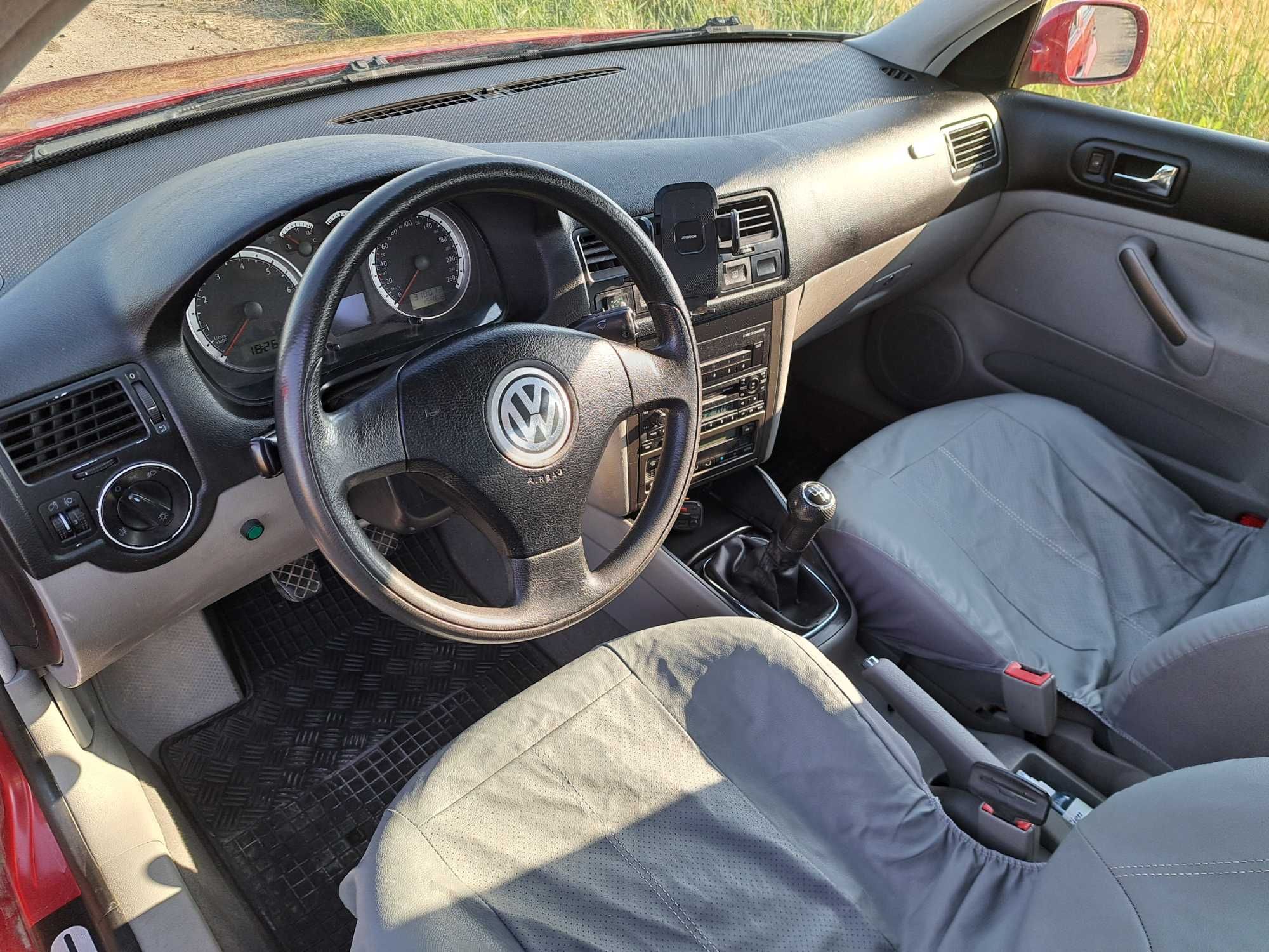 DE VÂNZARE! Volkswagen Bora, 1.6 benzină