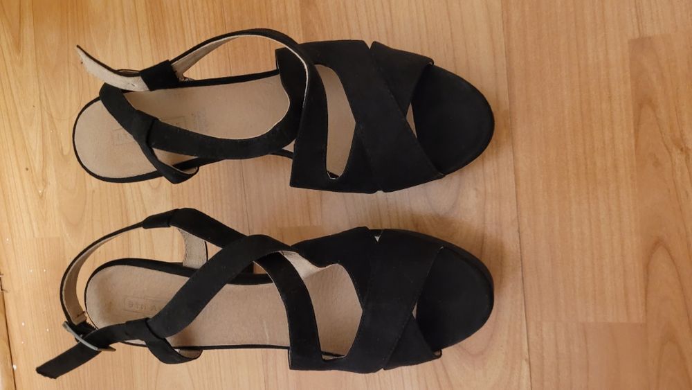 Sandale negre elegante din piele intoarsa