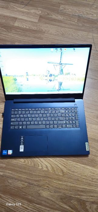 Laptop  Lenovo-ideapad 3