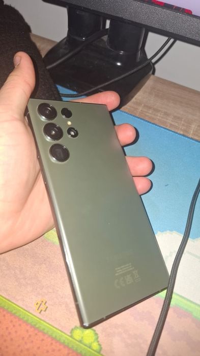 Schimb s23 ultra green cu iphone 16 normal  sau 15 pro