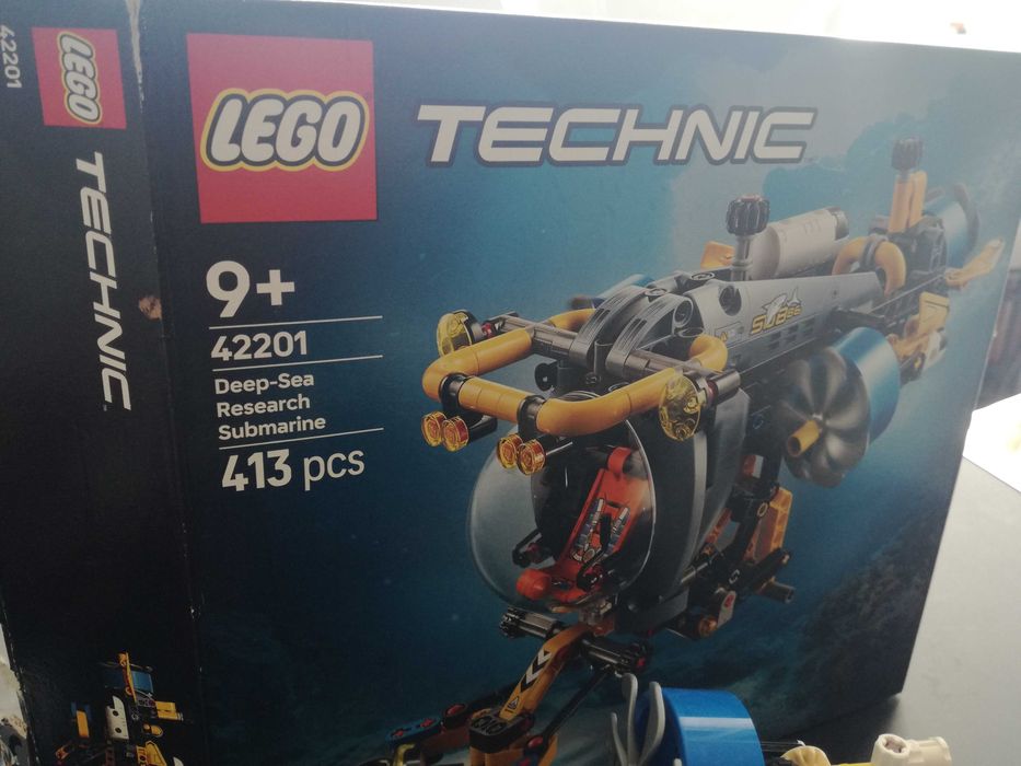 LEGO TECHNIC aproape nou