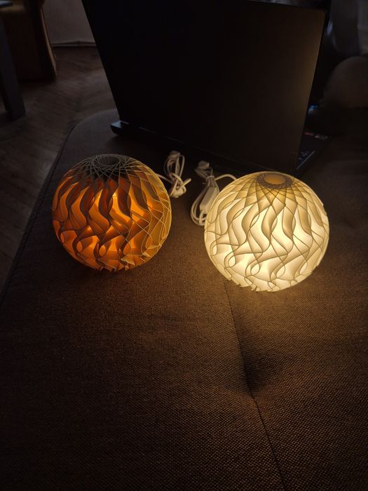 3D принтирана дизайнерска лампа