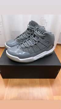 jordan max aura grey