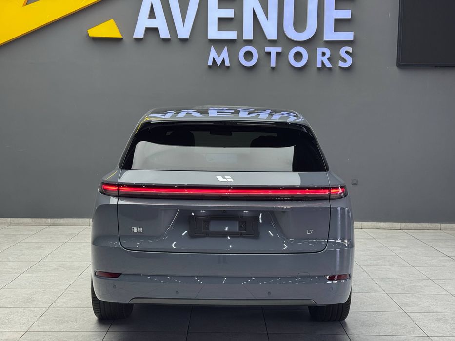 Продается LiXiang L7  2025