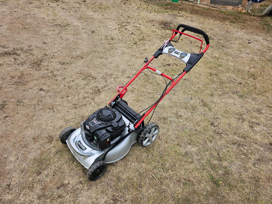 СамоХодна Косачка Briggs&Stratton Mauri