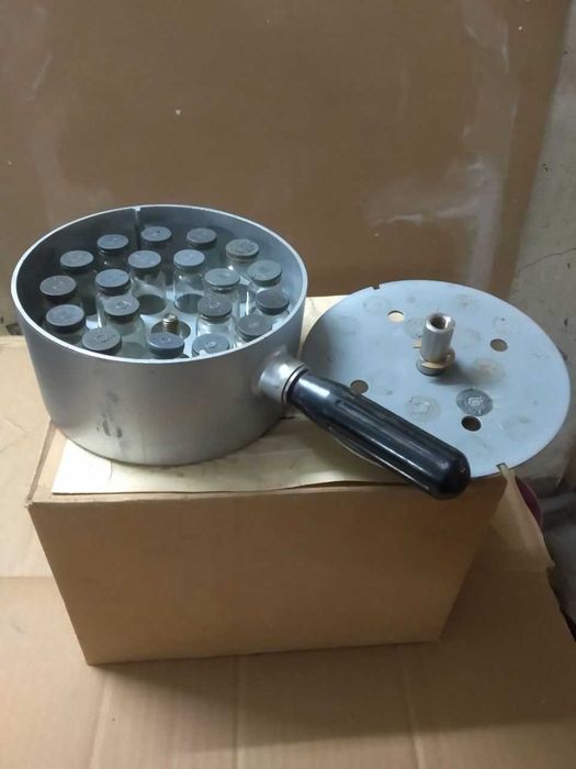 Баня лабораторная водяная. Новая.