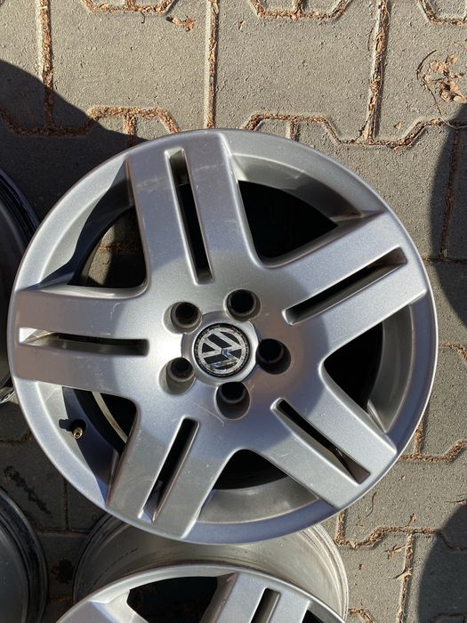 Jante origi  15 5 100 Golf 4 Bora Polo Skoda  Audi A3 TT Seat