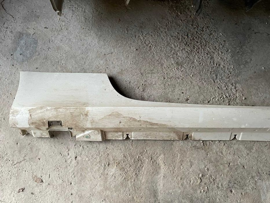 Prag dreapta Mercedes W238 E coupe, stare impecabila, original