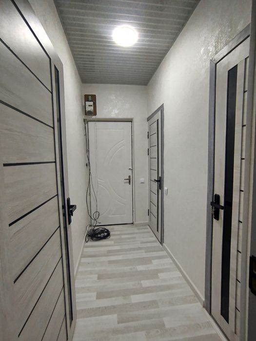 Срочно продаю 2/1/4 с евроремонтом на Лисуново