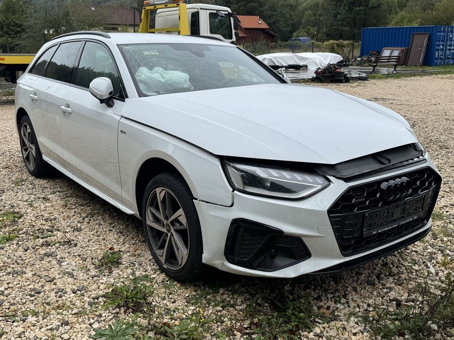 Audi A4 2.0 TDI S-Line Quattro 2023 avariat