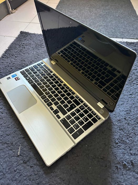 laptop toshiba P50, quad core i7, ram 12 gb, hdd 1 tb