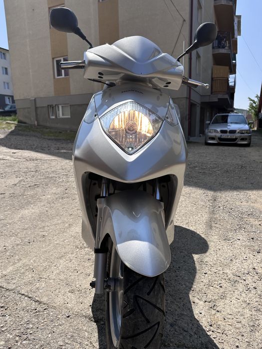 Honda Dylan 125      Se vinde!!!