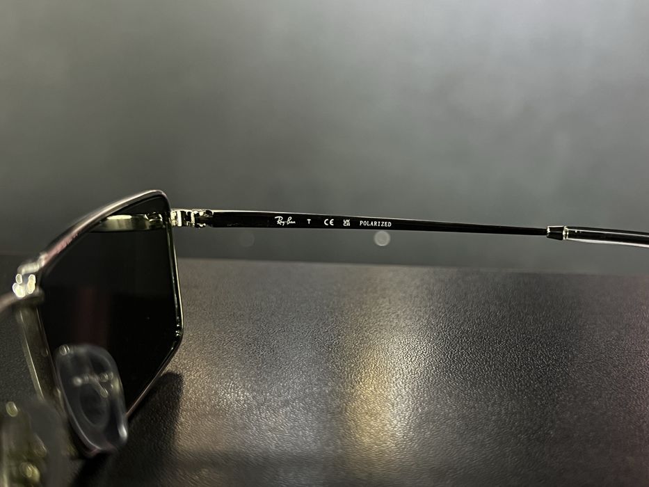 Продаются Ray Ban очки оригинал