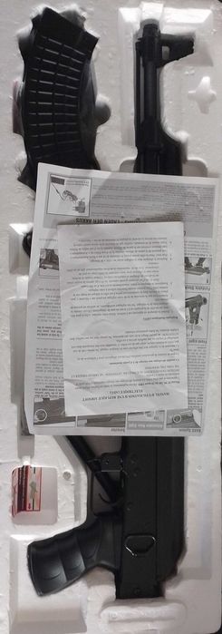 Продавам автомат Калашников  AK-47 AIRSOFT