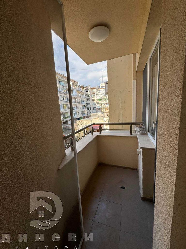 Продава се Тристаен апартамент в Стара Загора, Кольо Ганчев - 115 кв.м за 1648 €/кв.м - Снимка #8