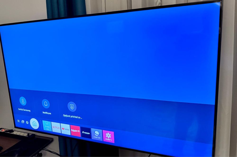 Smart TV 4k UltraHD Samsung + stand TV