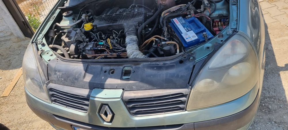 Bara fata Renault Clio Symbol capota far radiatoare aripa usi geam