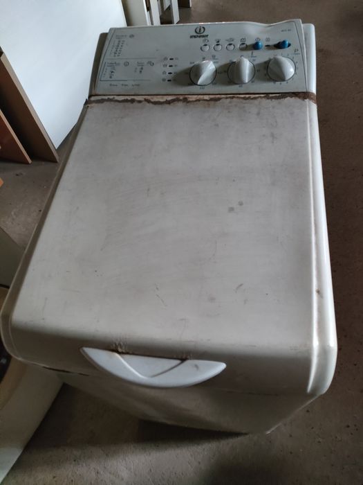 Стиральная машинка INDESIT WITL 86