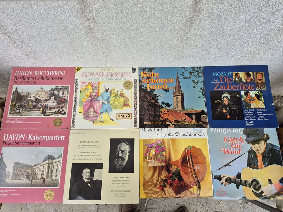 Vand lot 100lp discuri vinil cu muzică clasică mixta Artiști celebrii