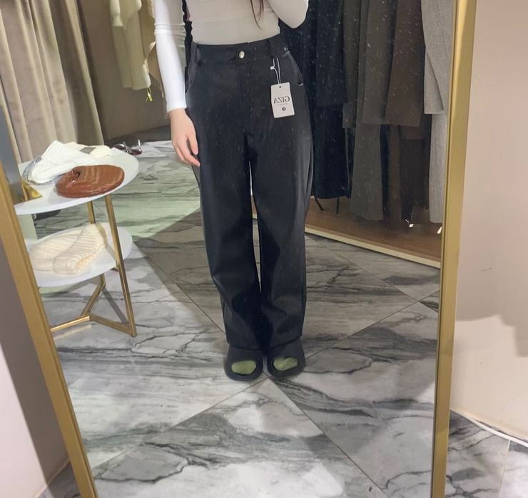 Кожаные брюки продам