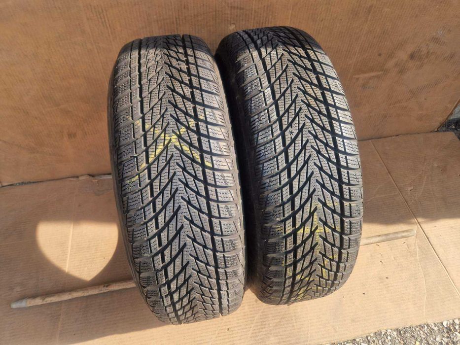 2 Goodyear R16 205/60
Зимни гуми 
DOT4123