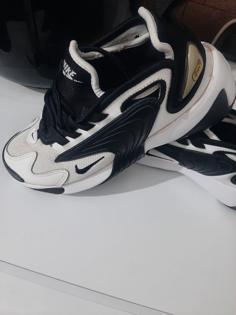 Дамски маратонки Nike