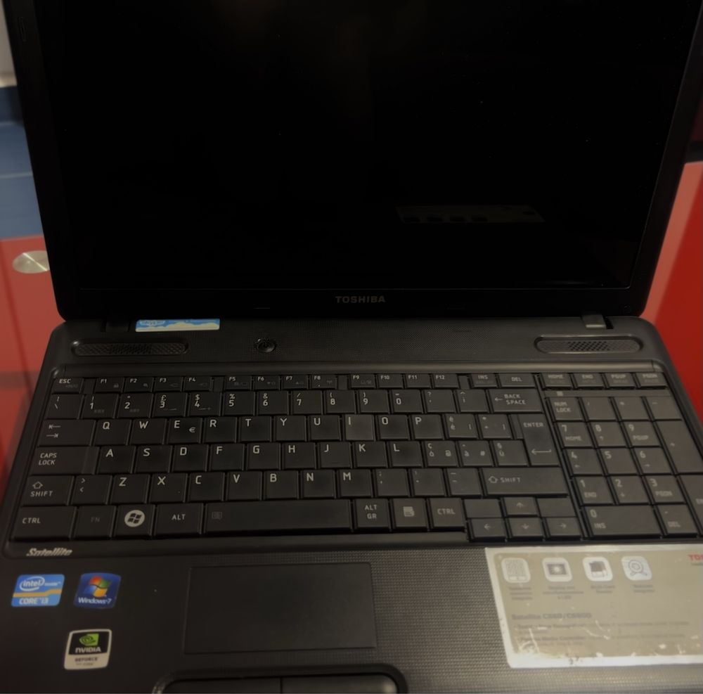 Laptop Toshiba Satellite C660