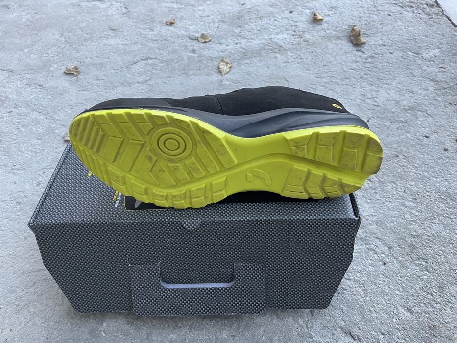 Работни обувки с бомбе N:46