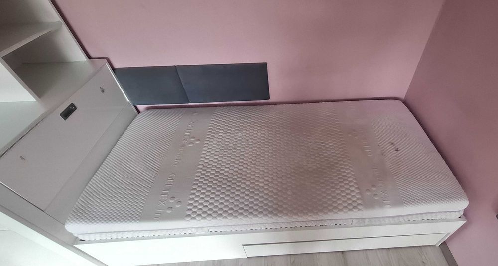 Pat de o persoana cu saltea