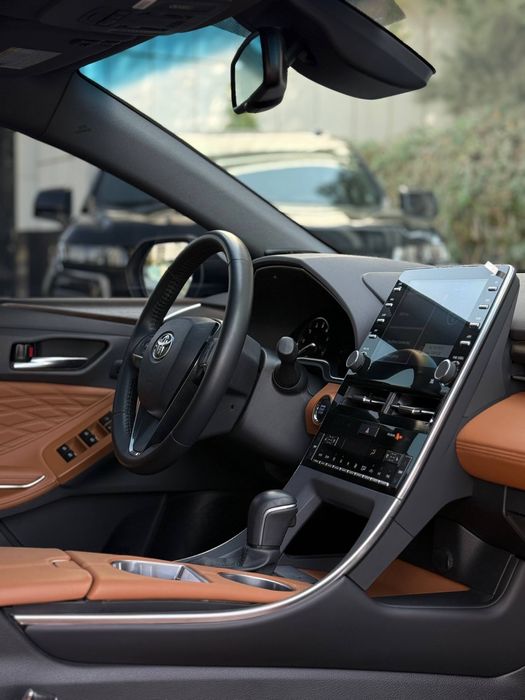 Toyota Avalon Limited Full