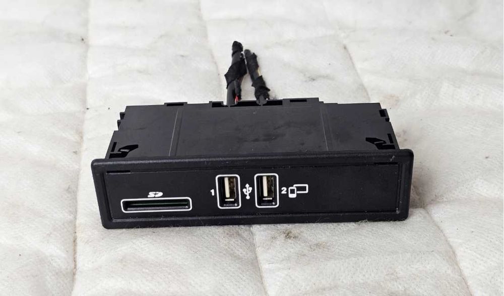 Navigație W205 W253 cu carplay/ android auto  C GLC Retrofit