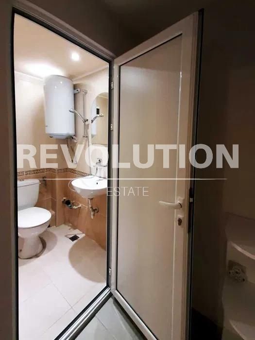 Дава се под наем Магазин в Варна, Завод Дружба - 20 кв.м за 300 € - Снимка #3