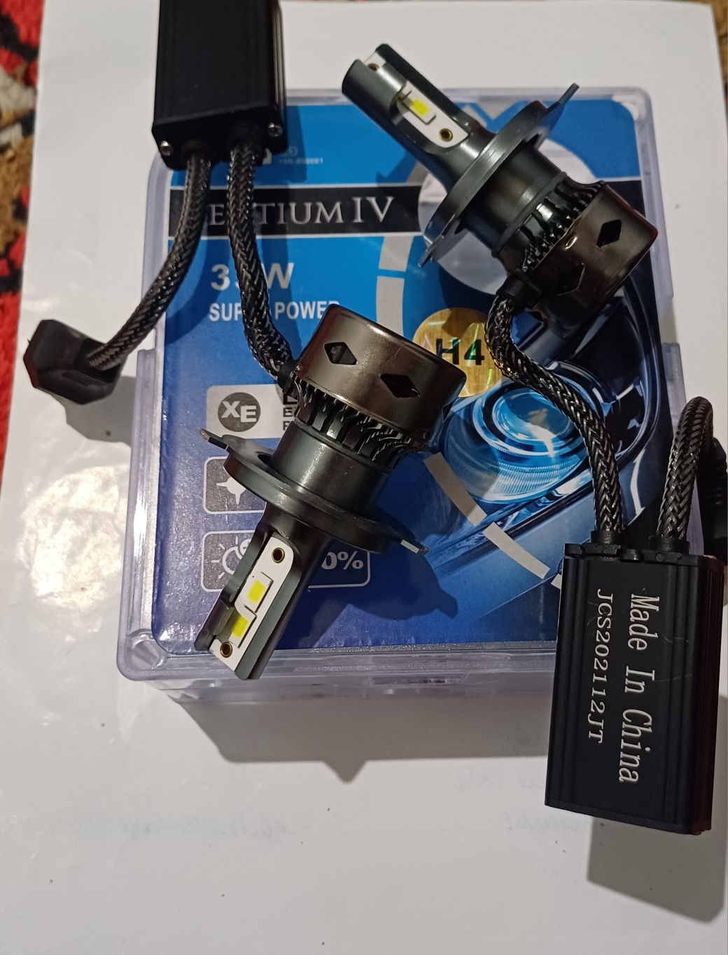 Led lampichka dalniy blejniy