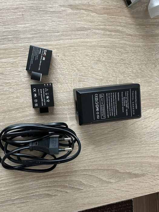 Acumulatori camera SJ4000 cu incarcator