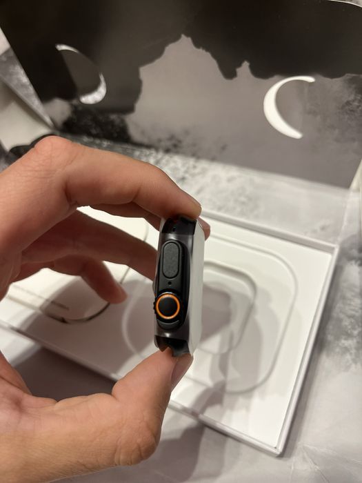 Apple Watch Ultra 2 (GPS+Cellular)49mm Titanium— Чисто Нов, запечатан