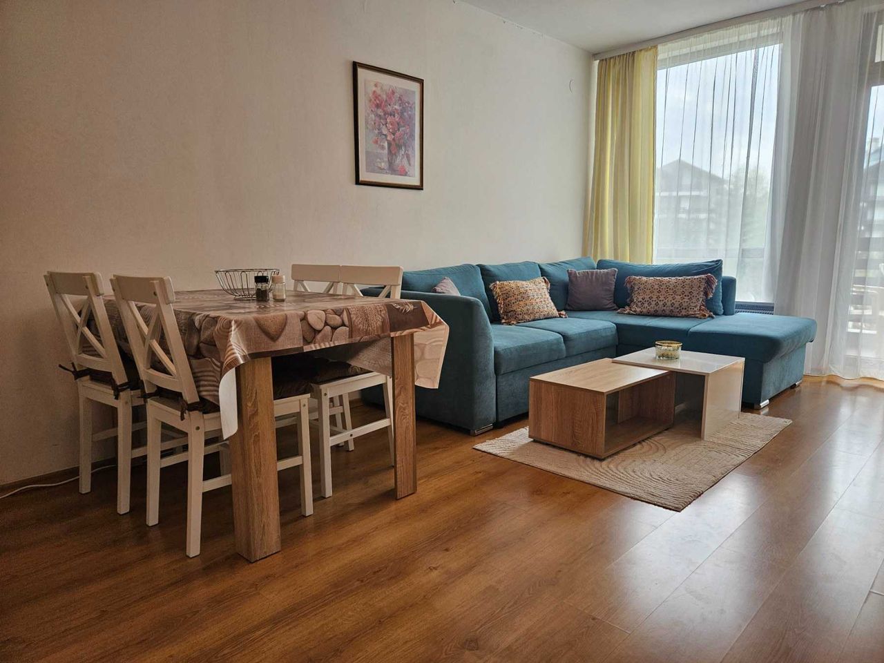 Дава се под наем Двустаен апартамент в Банско - 71 кв.м за 357 € - Снимка #1