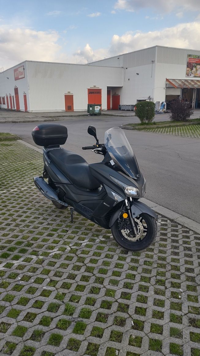 Kymco X town 300i