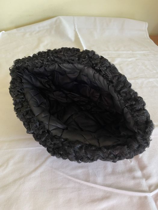 Caciula de dama , din blana naturala de miel