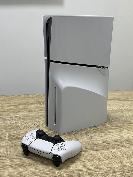 (Amanet Cashpoint) PS5 Slim - 1 TB + Disk Drive!