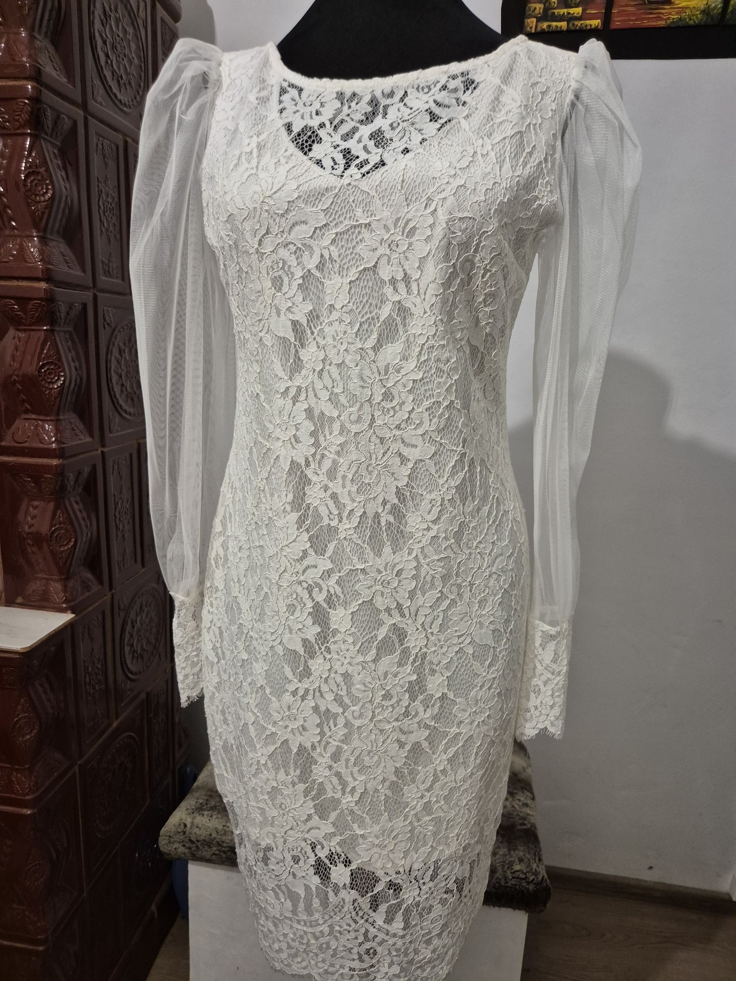 Rochie eleganta din dantelă