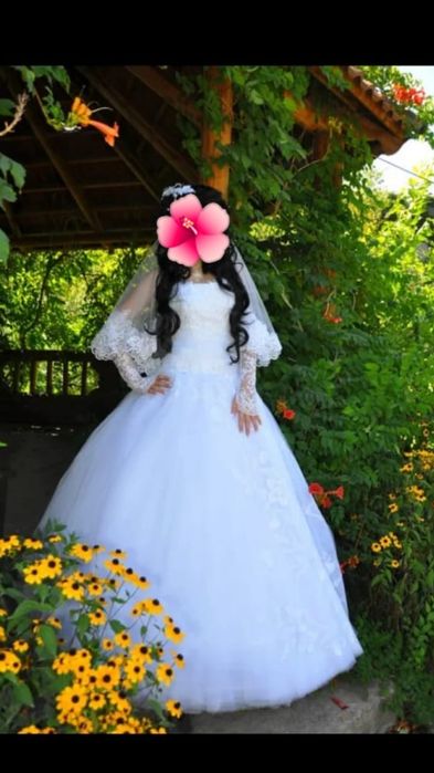 Свадебное платье